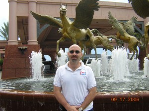 57 Tom at fountain